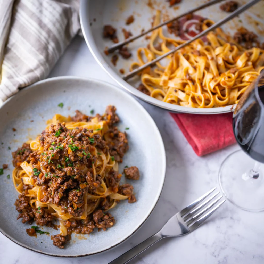 Atlas150 Fettuccine with sauce